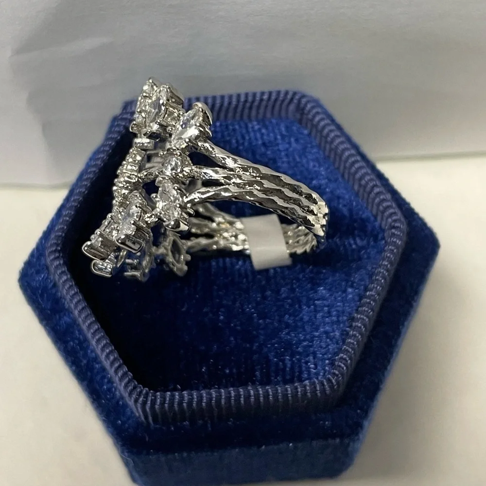 Unique Ring